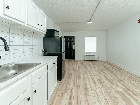 5th image of 1425 Highway 62 W #A