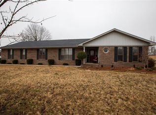1429 Charles Dr, Van Buren, AR 72956