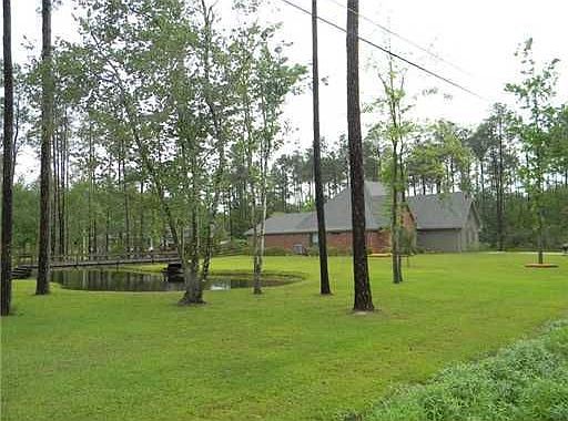 2nd image of 201 Woodland Dr
