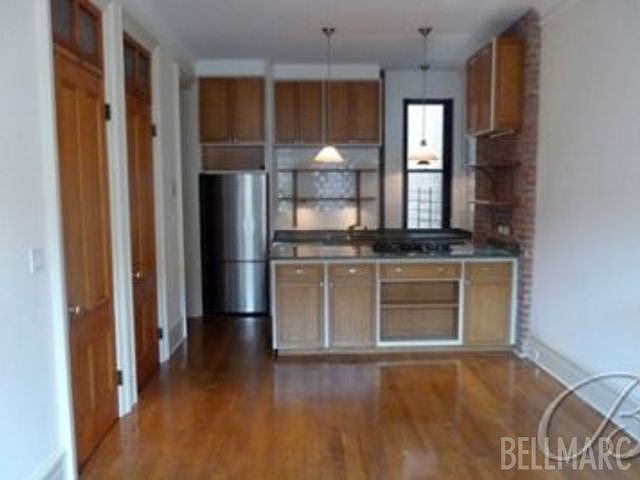 2nd image of 223 W 21st St APT 4m