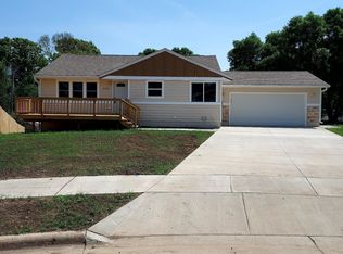 804 S Edward Cir, Sioux Falls, SD 57103