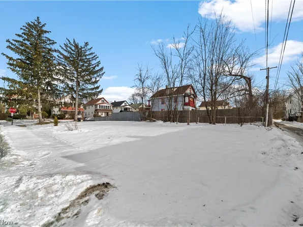 10904 Notre Dame Ave, Cleveland, OH 44104