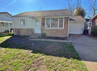 1611 Ferry St, Metropolis, IL 62960