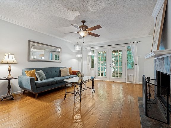 5th image of 7452 E Northwest Hwy #123