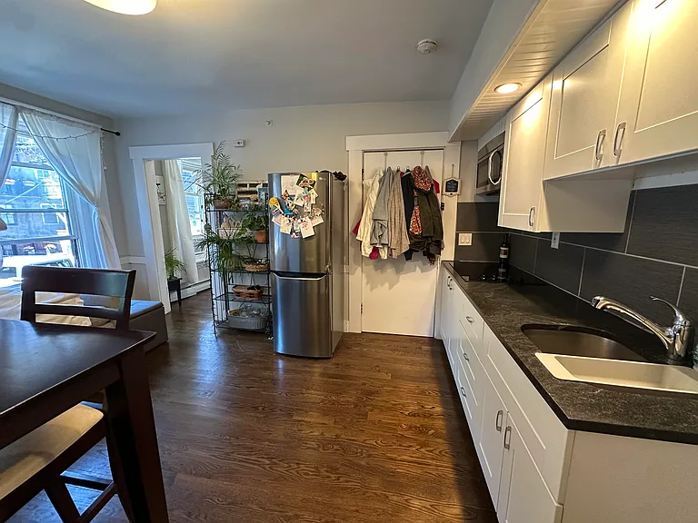 62 W Rutland Sq #2 — Photo 5