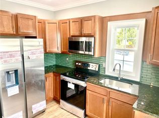 26 Courtland St #2R, Middletown, NY 10940