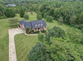 6233 Kentwood Dr, Kannapolis, NC 28081