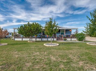 9233 Nelson Rd, San Antonio, TX 78252