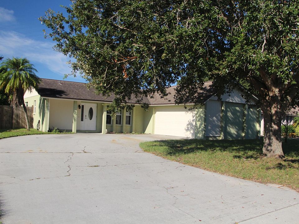 1st image of 5828 Countrywood Dr