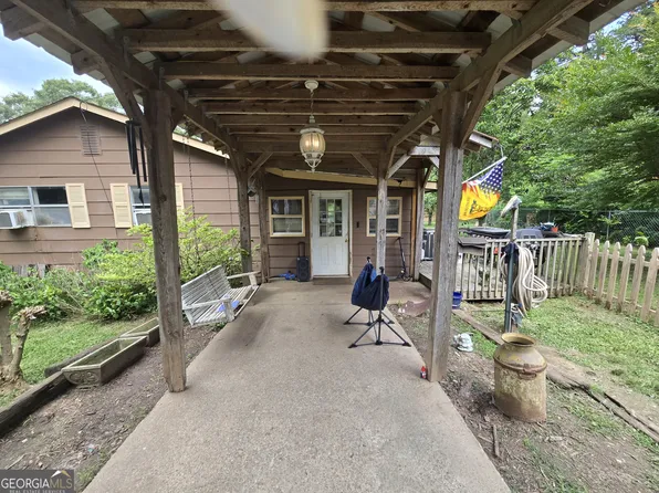 359 Jud Tench Rd, Demorest, GA 30535