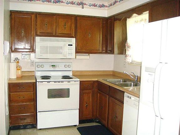 5th image of 5719 Levy Dr