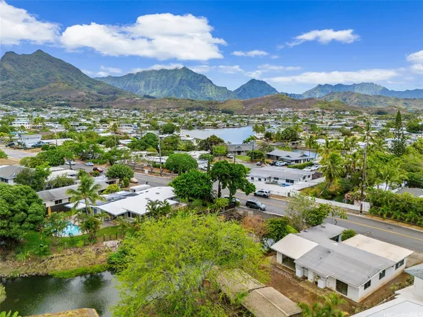 743 Akumu St, Kailua, HI 96734
