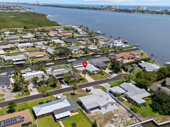136 Reef Rd, South Daytona, FL 32119