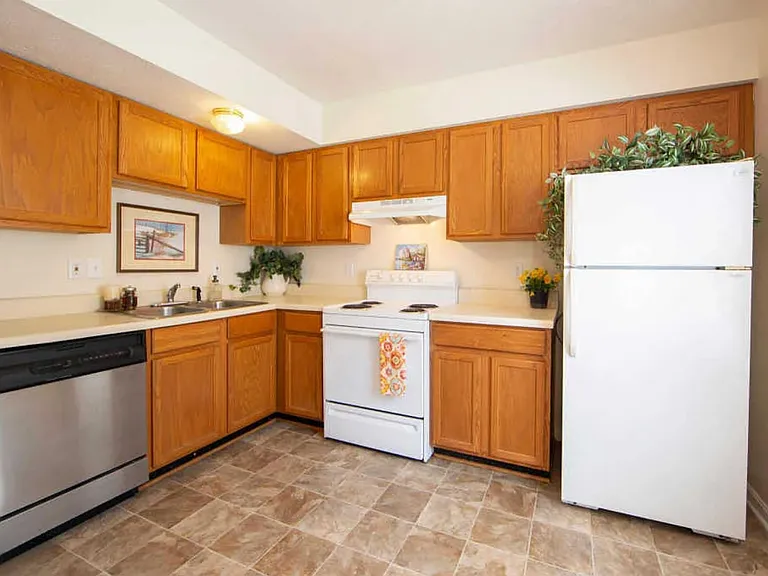 511 Ridgefield Ave — Photo 5