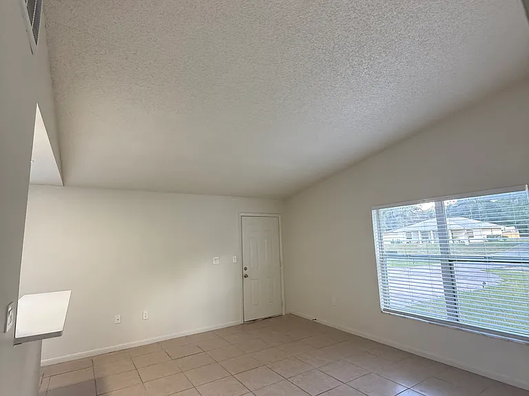 415 E Polk Ave #A — Photo 3