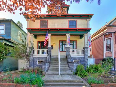 2416 L St, Sacramento, CA, 95816