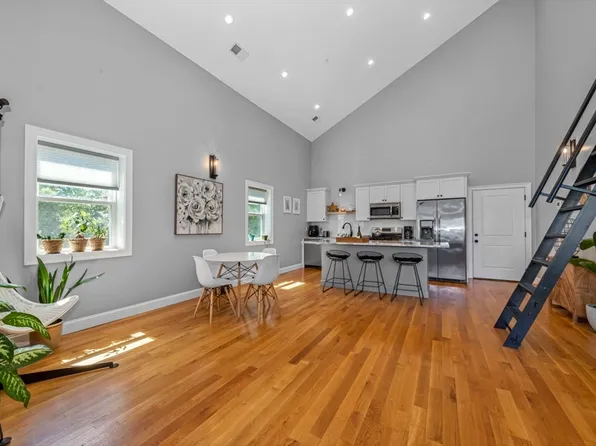 60 Hermon St Unit 3, Winthrop, MA 02152
