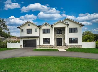 38 Birchwood Ter, Wayne, NJ 07470