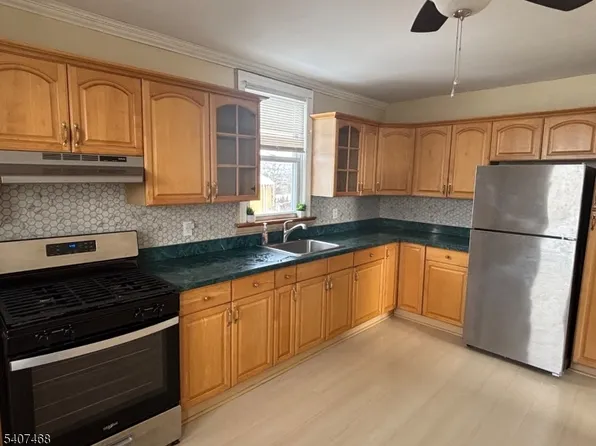 35 Witherspoon St Floor 2, Nutley, NJ 07110