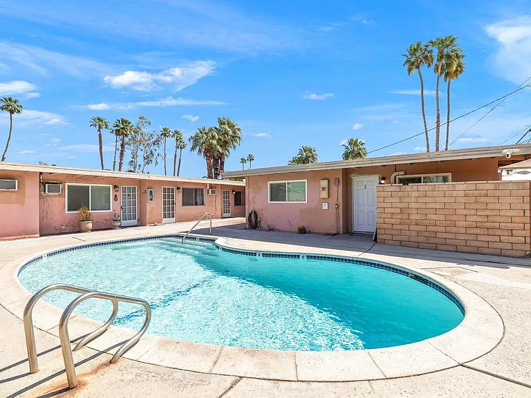 508 Desert View Dr #1 — Photo 25