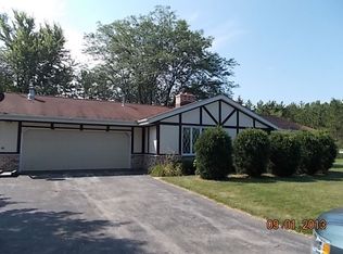 5417 Cedar Sauk Rd, Saukville, WI 53080