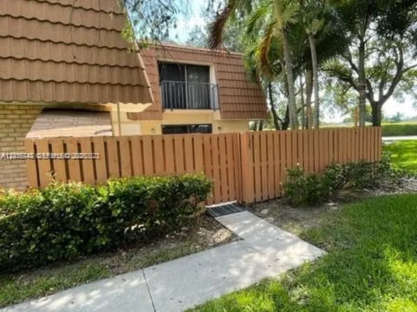 135 Heritage Way, West Palm Beach, FL 33407