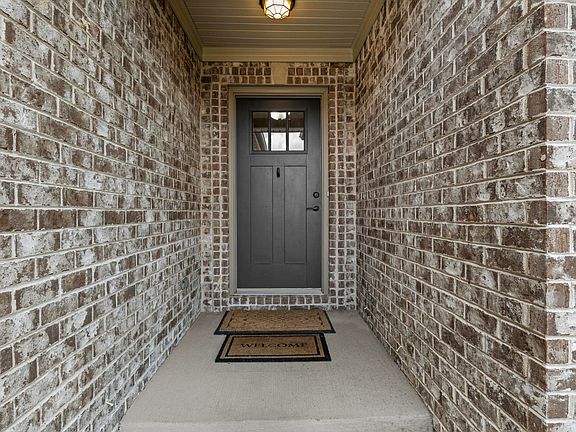 5th image of 948 Auckland Ave