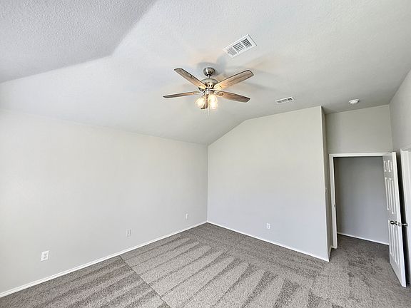 5th image of 4506 Fox Meadows Ln