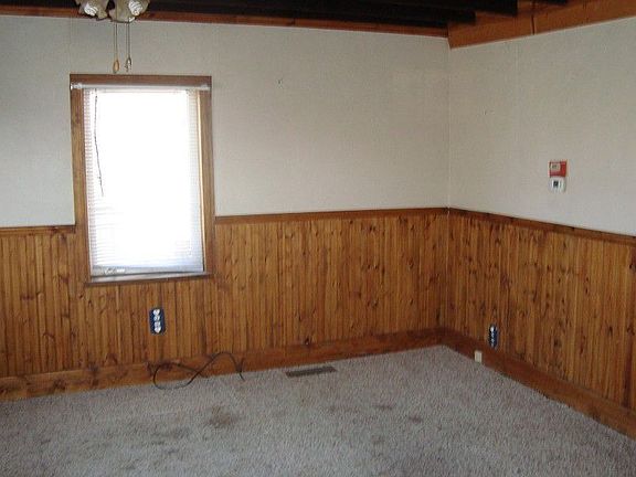 3rd image of 205 N Lincoln Ave