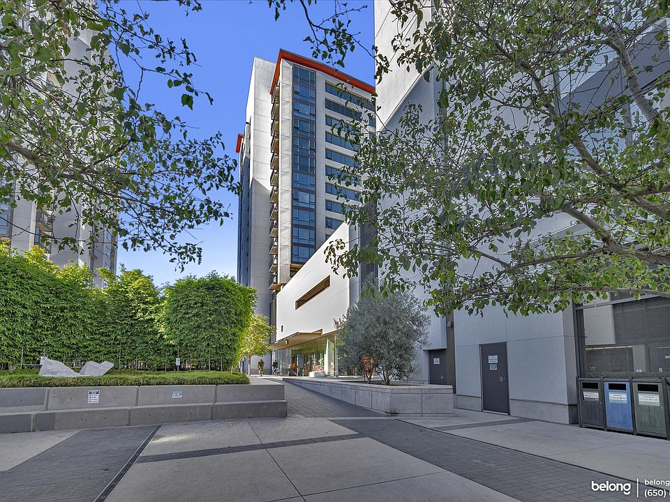 1st image of 250 King St Unit 506