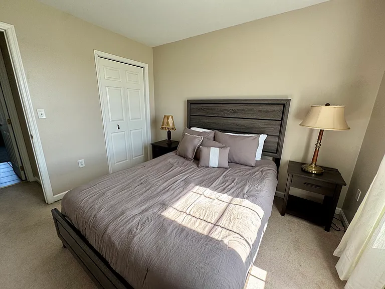 212 Birchtree Ct — Photo 17
