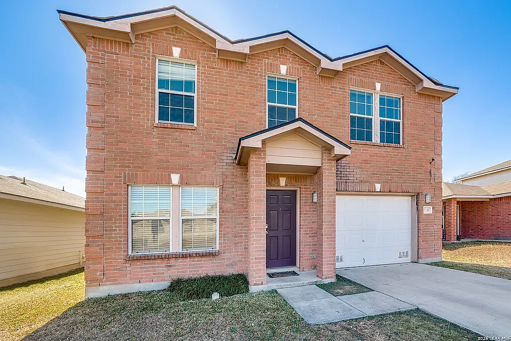 4 bed, 2.5 bath, 2165 sqft, $2,100 — Photo 1