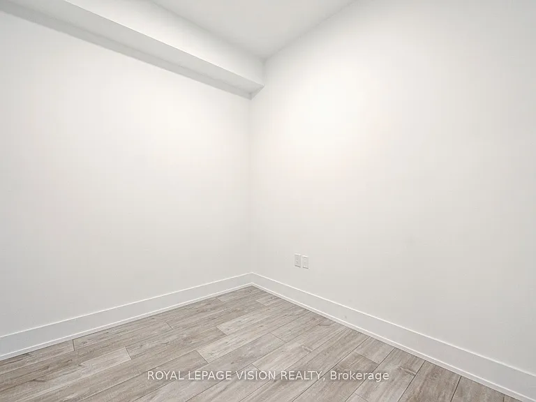 858 Dupont St #716 — Photo 14