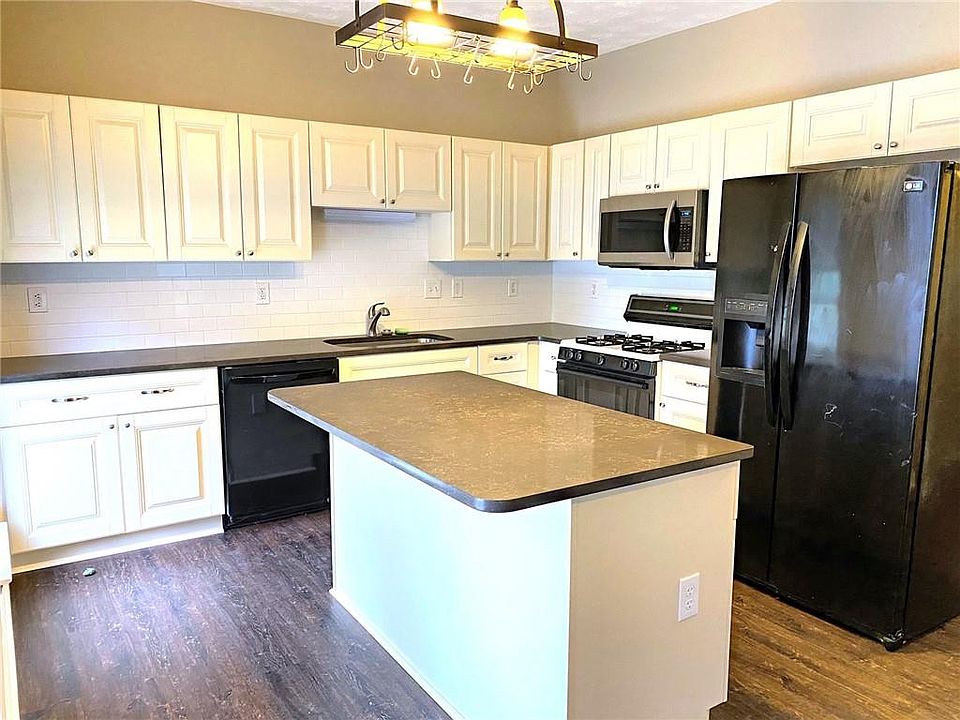2nd image of 4001 Spring Cove Dr