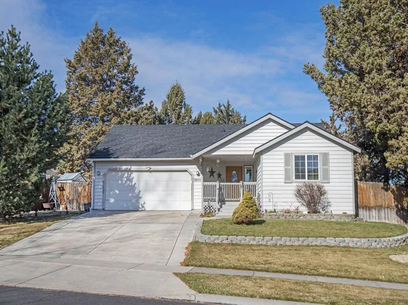 3055 NE Saber Dr, Bend, OR 97701