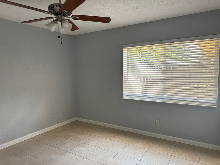 1841 SW McAllister Ln — Photo 8