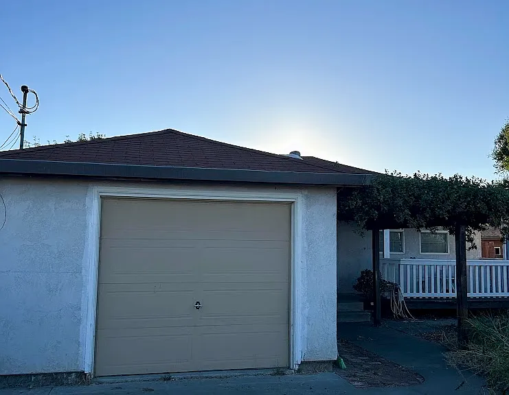 145 Poinsettia Ave — Photo 8