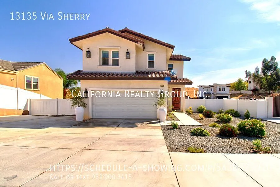 Building Photo - 13135 Via Sherry