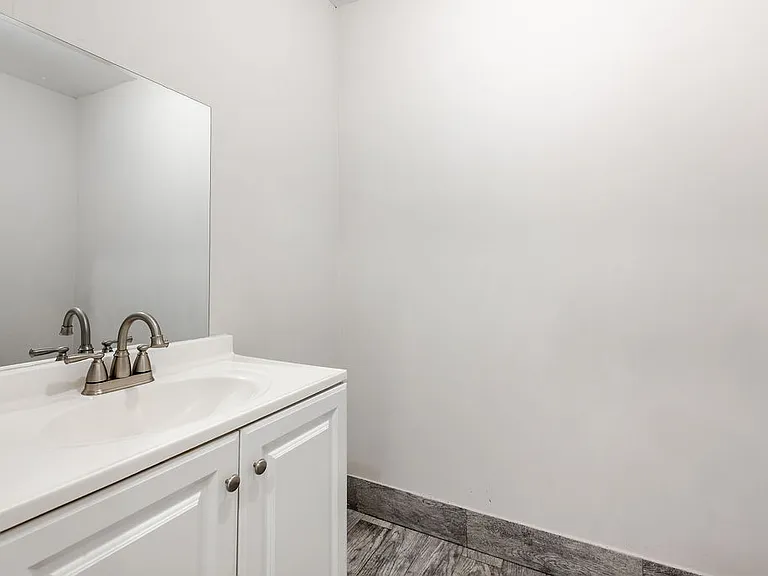 1755 N Congress Ave — Photo 14