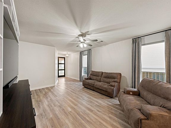 4th image of 561 Timber Voyage Ct