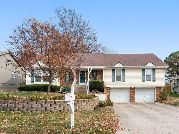 2208 NW 9th St, Blue Springs, MO 64015