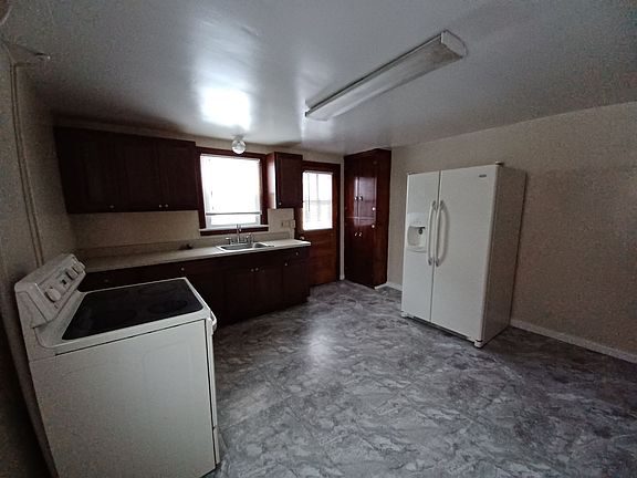 3rd image of 515 & 517 S Market St #515