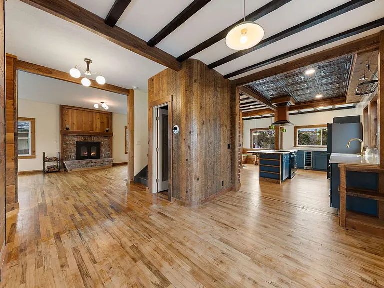 315 SE Davis St — Photo 17
