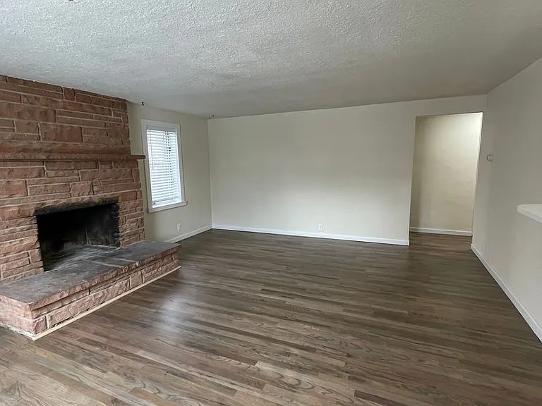2500 W Mulberry St #A — Photo 17