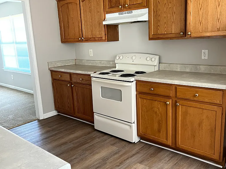 6401 Walnut Way — Photo 4