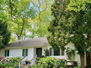22 Harbor View Ln, East Hampton, NY 11937