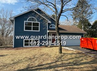 5765 Ridge Creek Rd, Shoreview, MN 55126