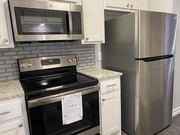 2nd image of 2744 Parkchester Dr