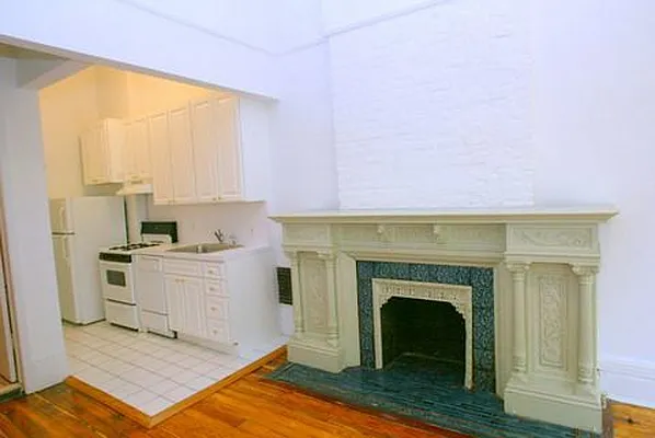 Rented by Metropolitan Realty | media 2