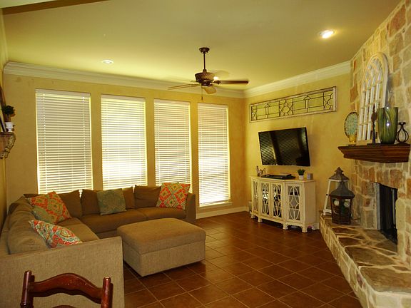 5th image of 21775 Oak Leaf Ln